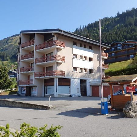 Les Ambrunes Chatel Exterior photo